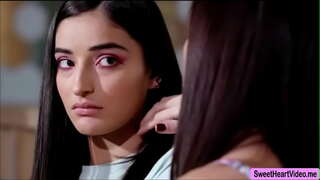 ɘ�拉纳游船和艾米丽斯*威利斯使用的每一个其他的舌头性高潮