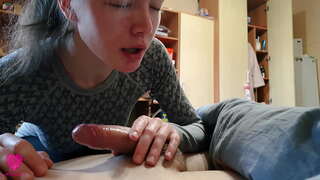 Pasyone débordan pip soti nan petite bote ak cum nan bouch